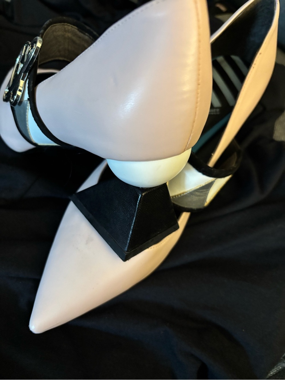 House of Avenues - modern Pink Pointed Mary Jane Heels - Picture 4 of 6